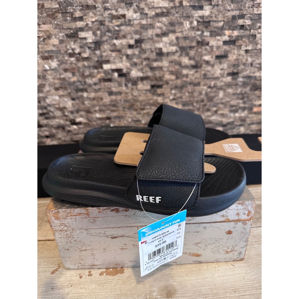 Reef Kids Salty Slide Black White Sandals CJ9472-020-M Size 2 New